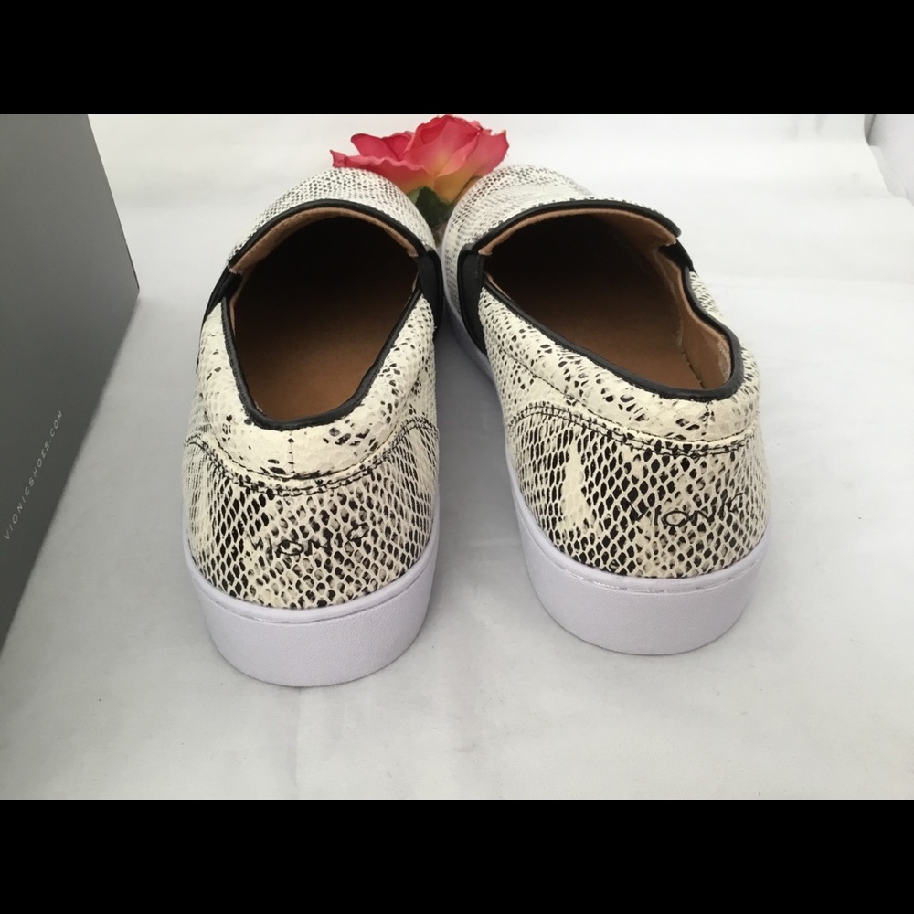 LAST PAIR SIZE 8 NWT VIONIC DEMETRA SLIP ON SHOES - Picture 9 of 11